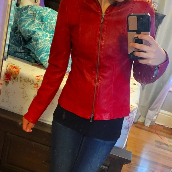 Meet your Posher, Sam - Picture 2 of 15